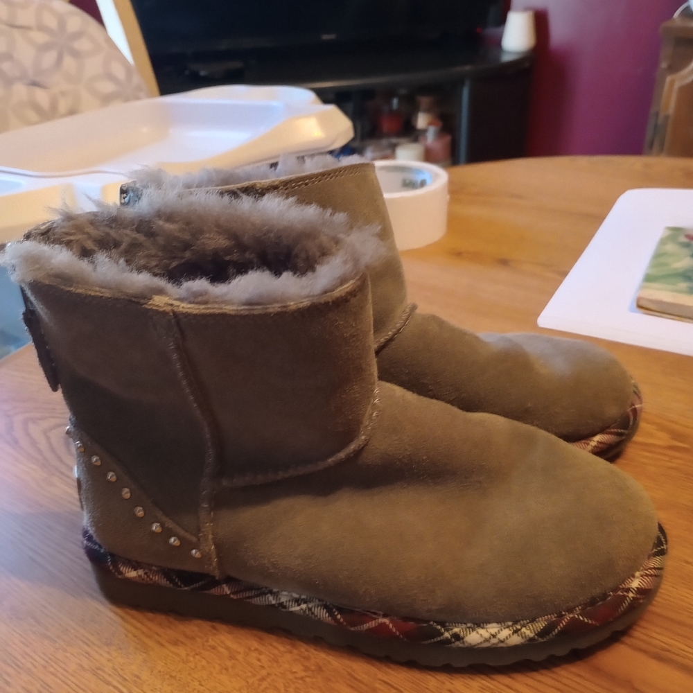 Ugg grey ankle boots